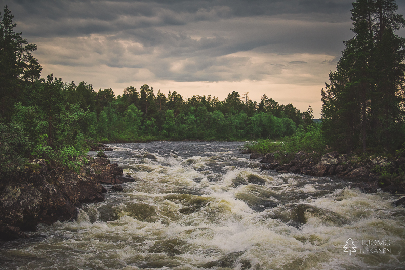 Jäniskoski on helppo ja hieno kohde hieman sivussa Inarista.