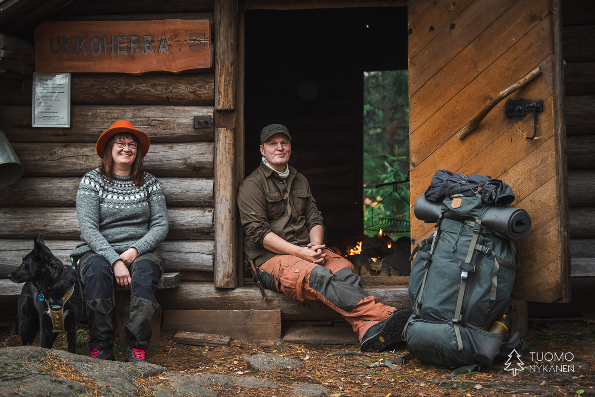 Evon retkeilyalueen Ukkoherra laavu ja yöpyjät.